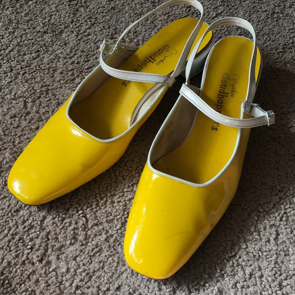 Vintage 1960s sandals